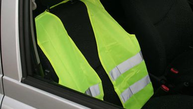 reflective-vests-in-vehicle